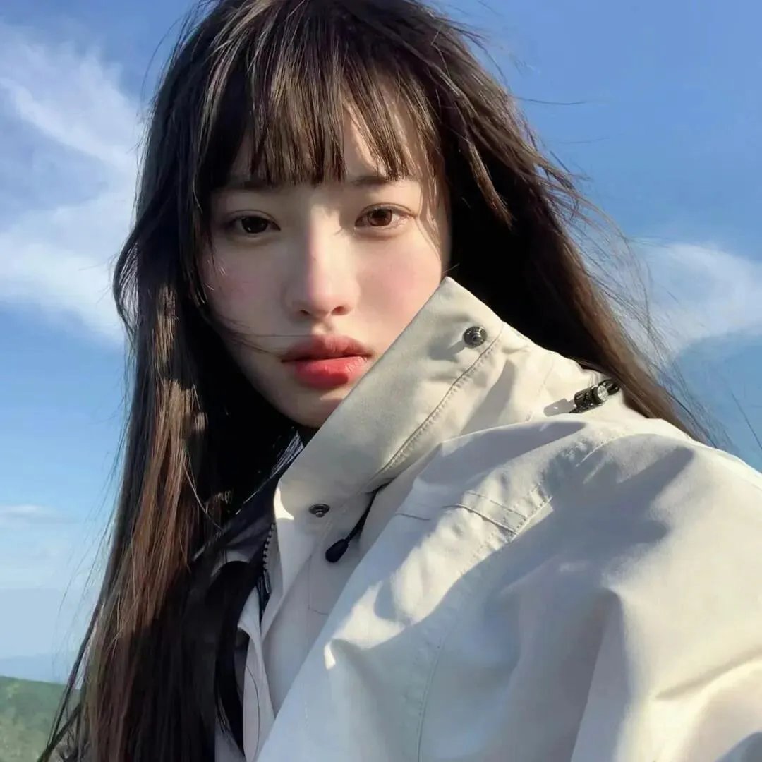 二逼海报