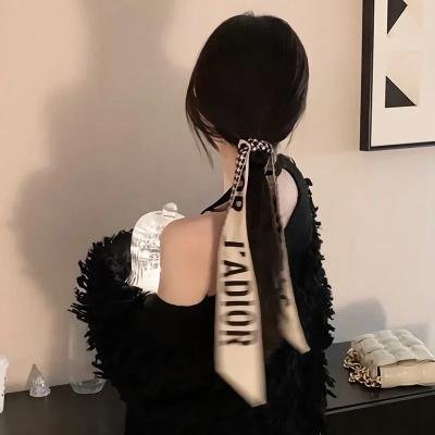 江湖龙女海报